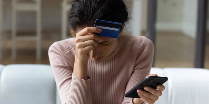 Phát hiện loạt giao dịch chuyền khoản hơn 10 triệu đồng tới người lạ nhưng người dân không dám báo công an - Ảnh 1.