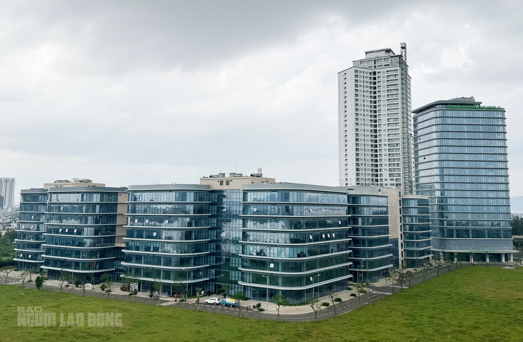 Cận cảnh trụ sở đầu tiên của Trung tâm tài chính quốc tế Việt Nam tại Đà Nẵng- Ảnh 4.