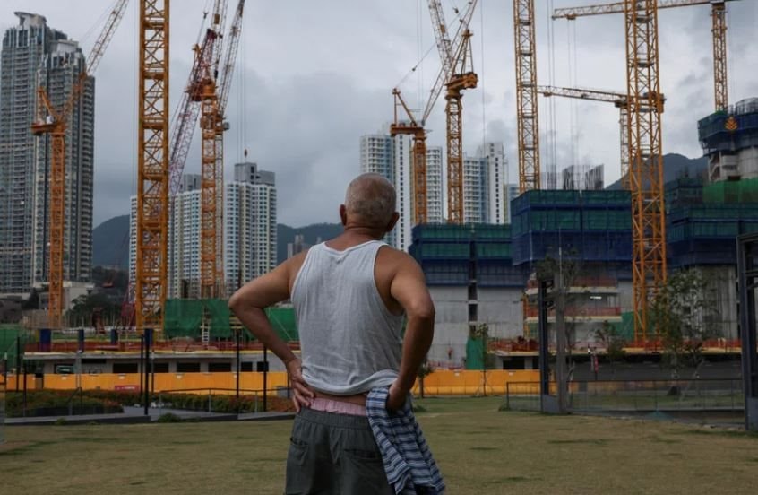 China Vanke - Tâm bão khủng hoảng BĐS Trung Quốc: Dòng tiền sắp âm, lỗ 4 tỷ USD trong chưa đầy 12 tháng, cổ đông lớn nhất cũng bó tay- Ảnh 1.