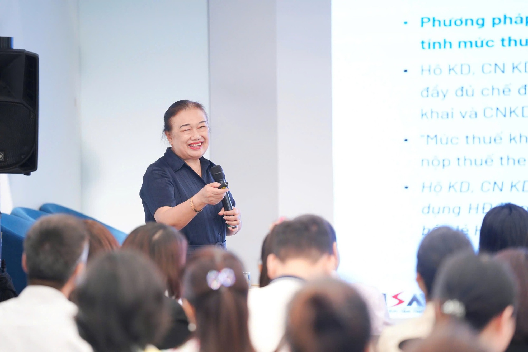 Chuyên gia Thuế: Một nữ lập trình viên ở Cầu Giấy nộp số thuế 33 tỷ đồng tương ứng mức 7% nhờ đăng ký, nếu không, thuế có thể lên tới 32% doanh thu- Ảnh 1.