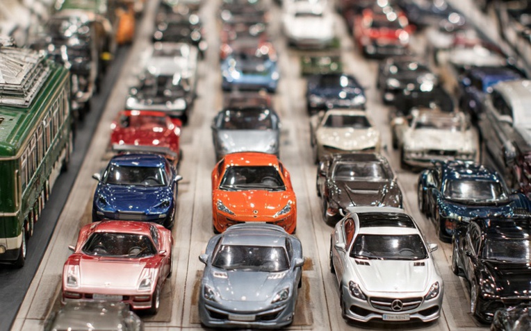 Loạt ô tô giá siêu rẻ, chỉ từ 15 triệu đồng, Mercedes-Benz chào bán hơn 17 triệu đồng - Ảnh 1.