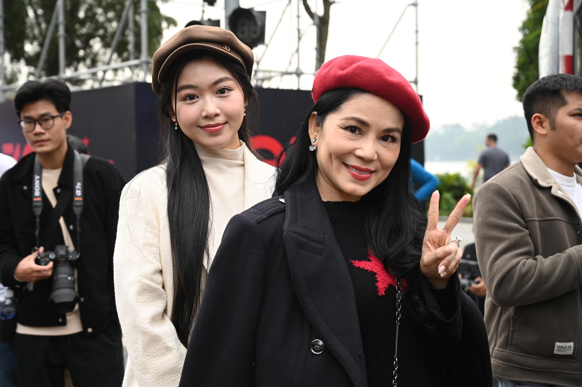 MC Quyền Linh sao thế này?- Ảnh 4.