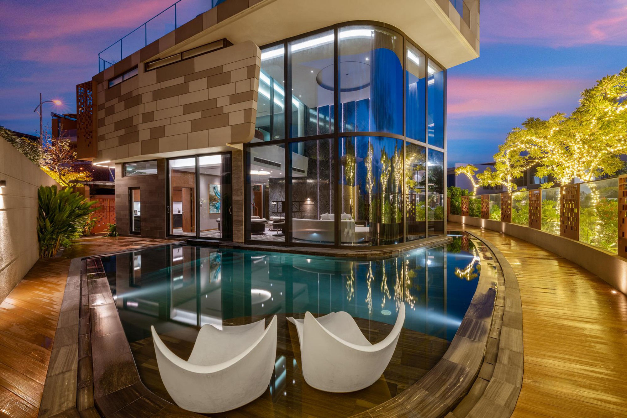 Giá thuê biệt thự tại Nam Đà Nẵng lên đến 150 triệu/tháng nhờ đâu? - Ảnh 2.