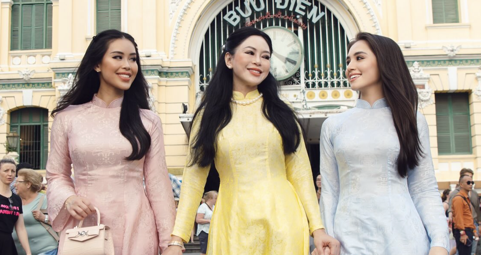 Phu nhân tỷ phú Jonathan Hạnh Nguyễn nhiều khác lạ trong siêu hôn lễ?- Ảnh 7. Phu nhân tỷ phú Jonathan Hạnh Nguyễn nhiều khác lạ trong siêu hôn lễ?- Ảnh 7.