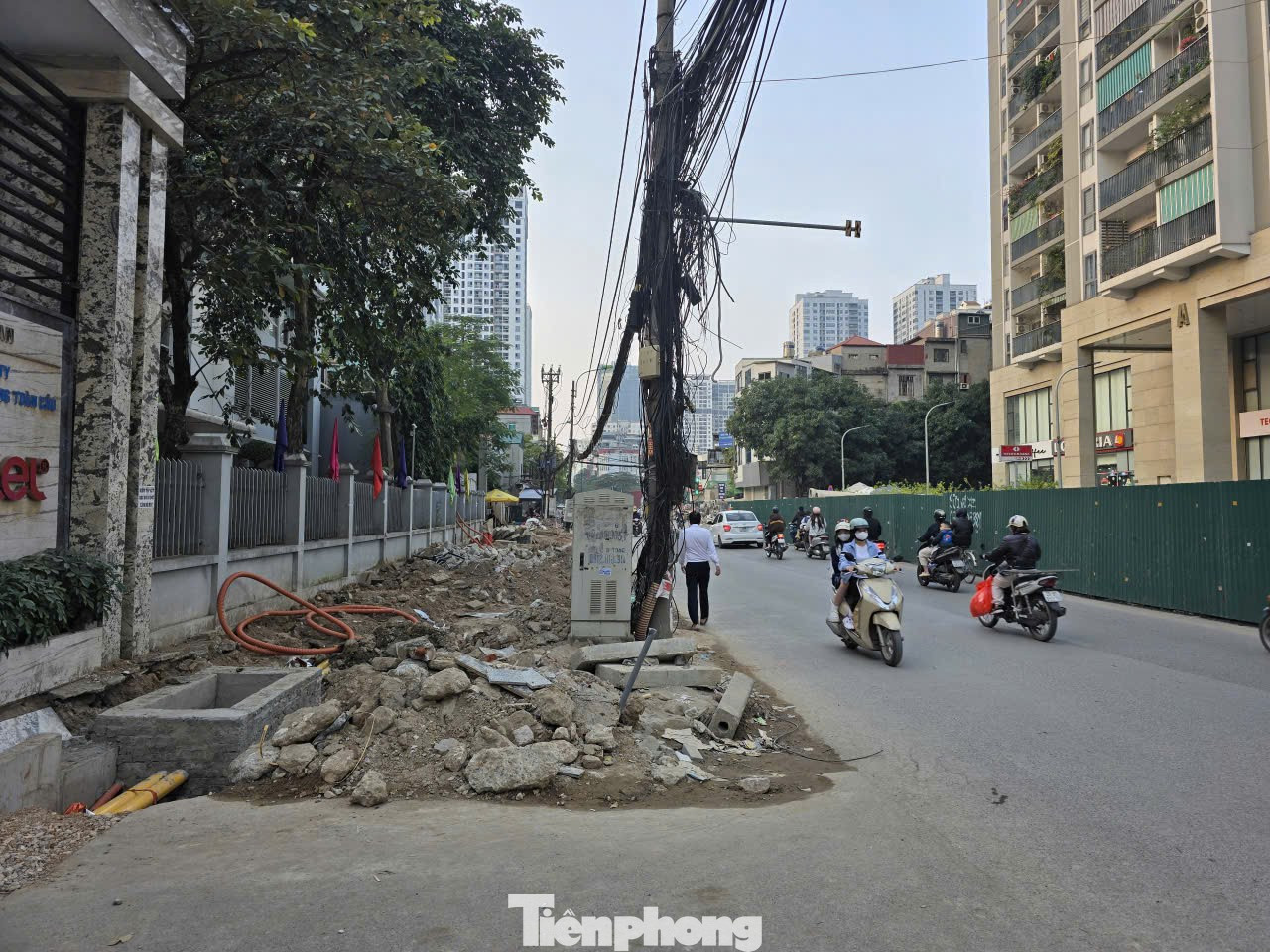'Điểm danh' những tác nhân khiến Hà Nội ô nhiễm nhất thế giới- Ảnh 17. 'Điểm danh' những tác nhân khiến Hà Nội ô nhiễm nhất thế giới- Ảnh 17.