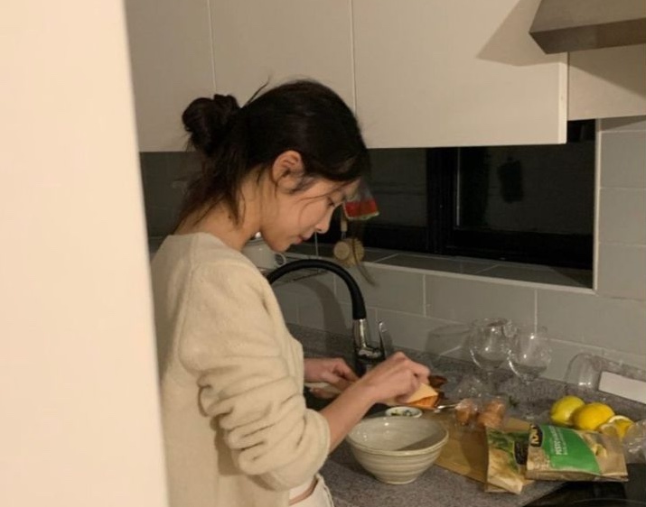 Đã đến lúc TỐ GIÁC 4 thói quen buổi sáng “ăn cắp” tới 10 năm tuổi thọ: Rất nhiều người trẻ vô tư làm mỗi ngày - Ảnh 2.