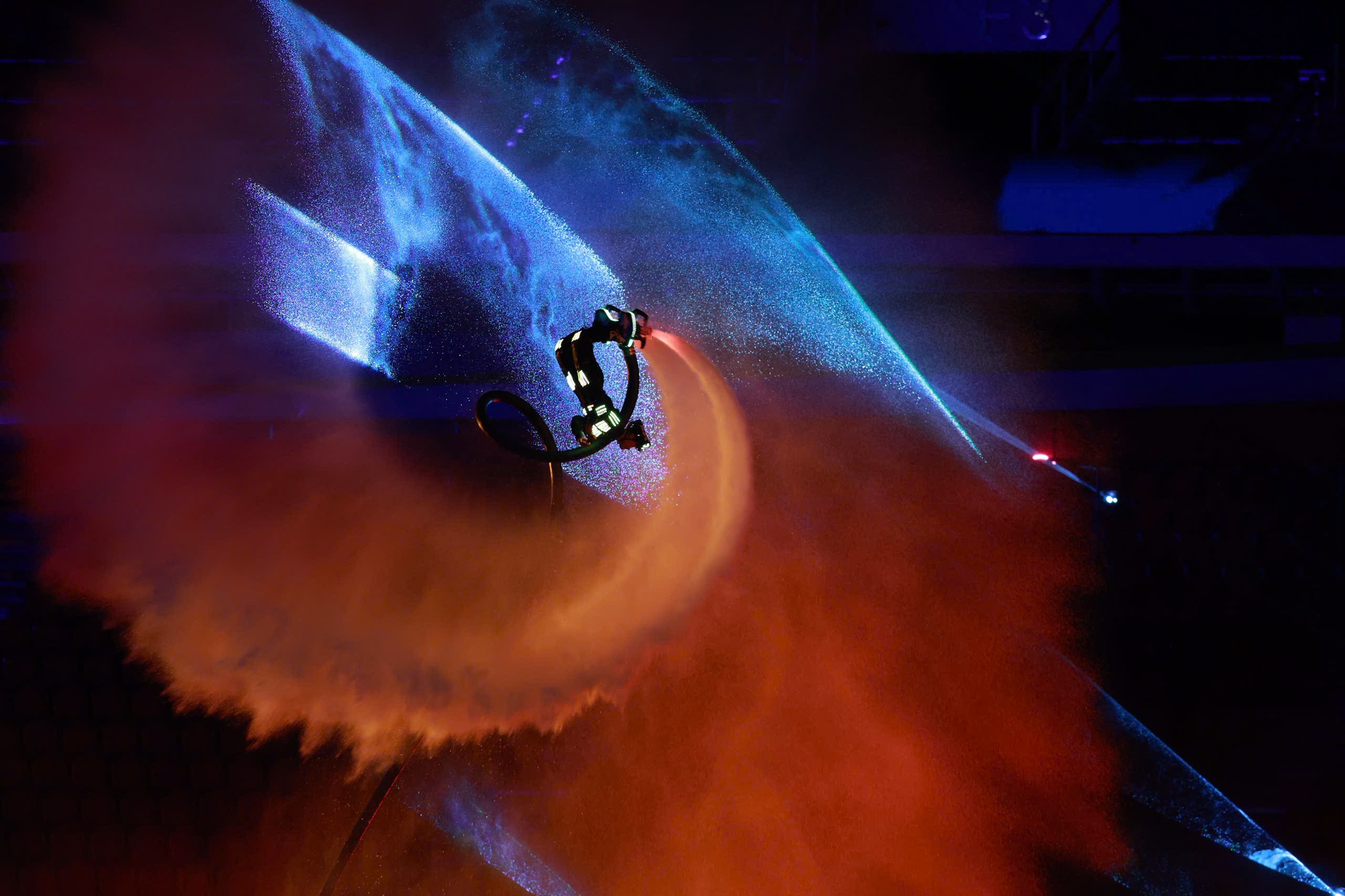 Ảnh: Toàn cảnh khai mạc SEA Games 33, lá cờ tổ quốc Việt Nam tự hào tung bay trên đấu trường khu vực- Ảnh 8. Ảnh: Toàn cảnh khai mạc SEA Games 33, lá cờ tổ quốc Việt Nam tự hào tung bay trên đấu trường khu vực- Ảnh 8.