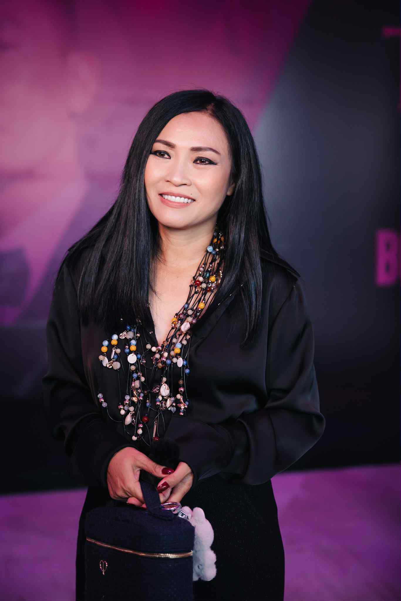 Ca sĩ nổi tiếng U55, quê Thanh Hóa có chồng là người miền núi Ấn Độ: Công khai hơn 1 năm vẫn giấu 1 điều- Ảnh 1.