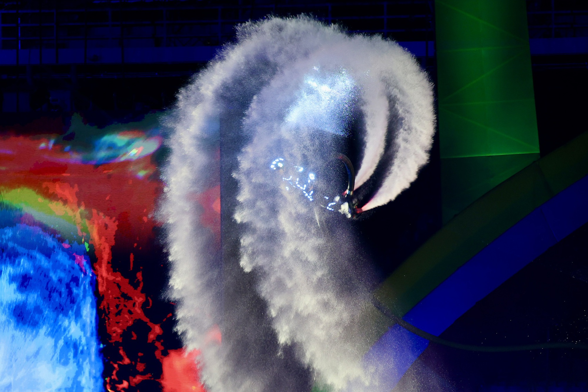 Ảnh: Toàn cảnh khai mạc SEA Games 33, lá cờ tổ quốc Việt Nam tự hào tung bay trên đấu trường khu vực- Ảnh 7. Ảnh: Toàn cảnh khai mạc SEA Games 33, lá cờ tổ quốc Việt Nam tự hào tung bay trên đấu trường khu vực- Ảnh 7.