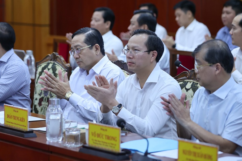 Thủ tướng: Phát huy lợi thế hiếm có, đưa Tây Ninh phát triển tăng tốc, bứt phá, bền vững- Ảnh 8.