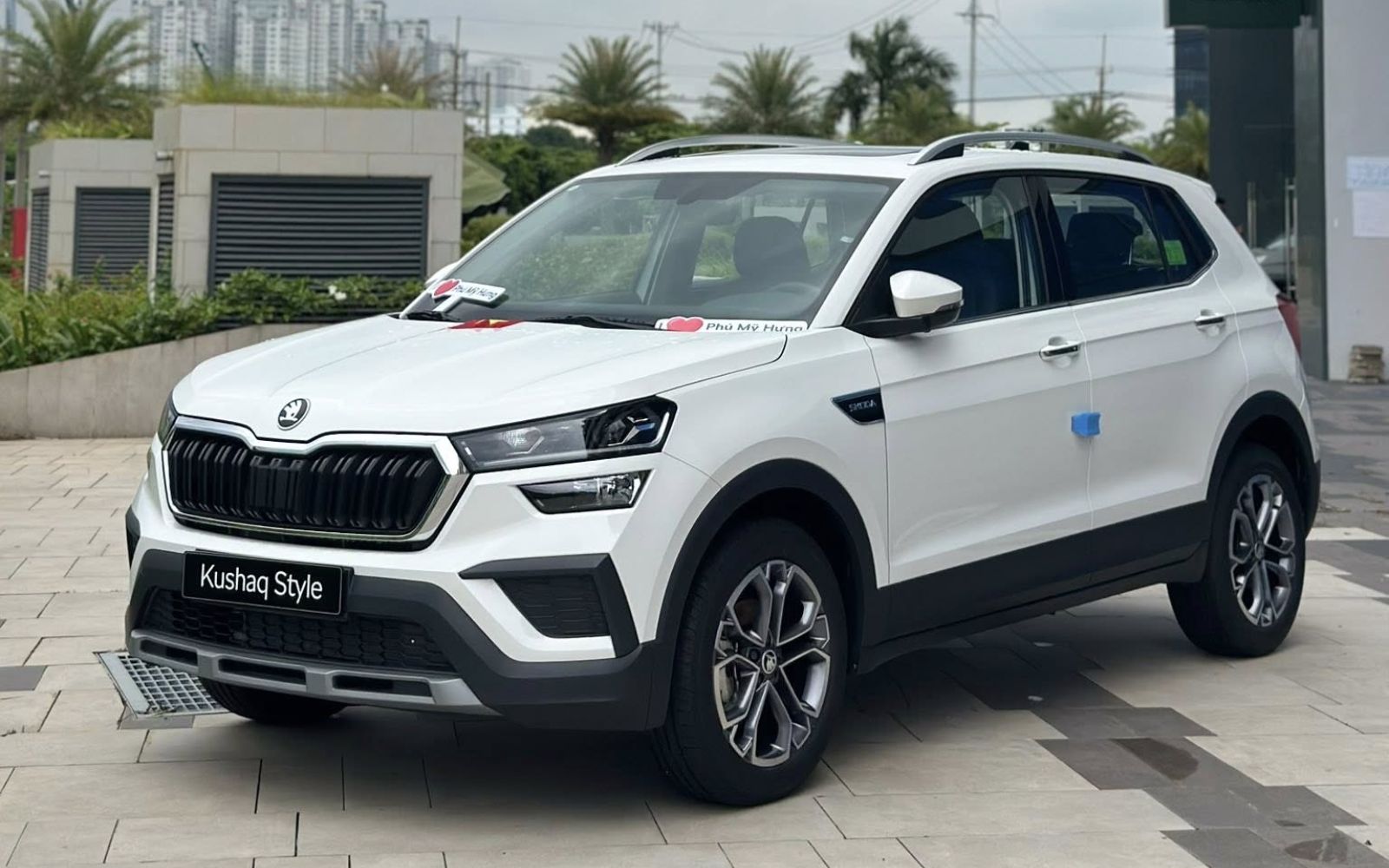 Skoda Kushaq giảm giá mạnh tại đại lý ‘chạy đua’ với Xforce: Giá thực tế còn từ 539 triệu đồng, chỉ ngang Sonet, Fronx- Ảnh 2. Skoda Kushaq giảm giá mạnh tại đại lý ‘chạy đua’ với Xforce: Giá thực tế còn từ 539 triệu đồng, chỉ ngang Sonet, Fronx- Ảnh 2.