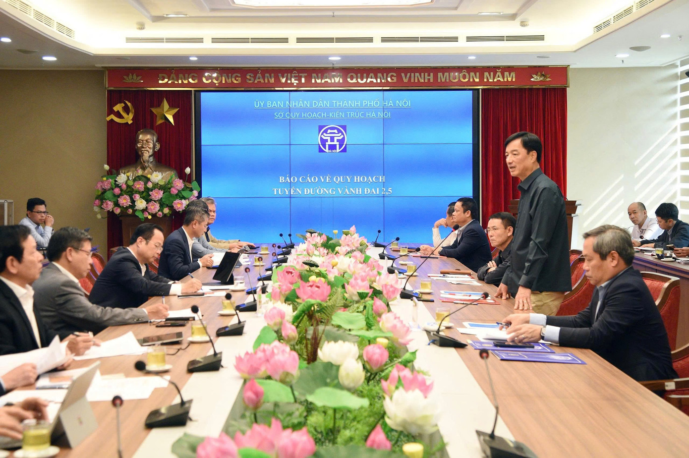 Bí thư Hà Nội chỉ đạo phải đưa dự án Vành đai 2,5 về đích đúng tiến độ- Ảnh 1.