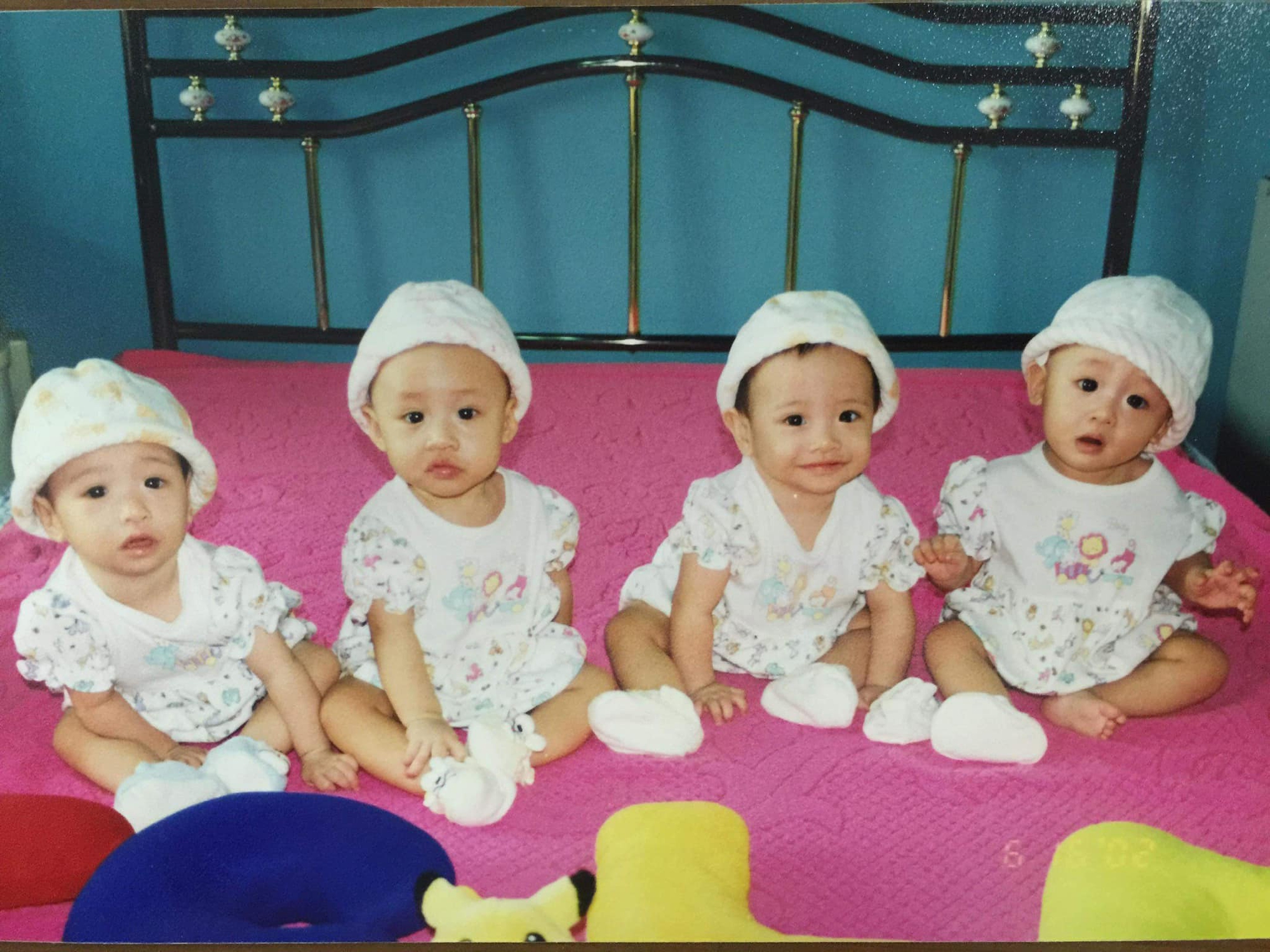 4 chị em sinh tư tuổi Tỵ - con gái của nguyên Phó giám đốc bệnh viện ĐH Y Dược TP.HCM: Tết đi đến đâu là rộn ràng, niềm vui như nhân 3, nhân 4 đến đó- Ảnh 3.