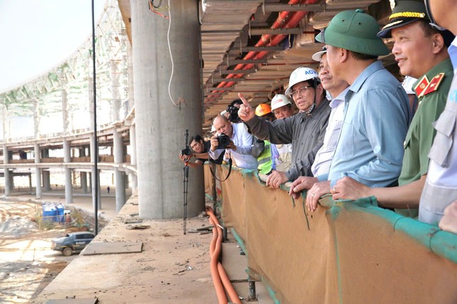 Thủ tướng Phạm Minh Chính kiểm tra dự án sân bay Long Thành- Ảnh 3.