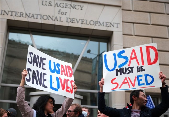 Lý do hai ông Trump, Musk chỉ trích USAID và khả năng đóng cửa cơ quan này- Ảnh 2.