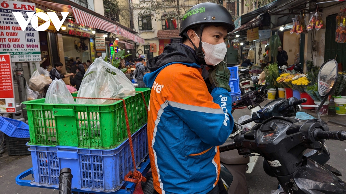 “Chợ nhà giàu” phố cổ Hà Nội tất bật trước ngày Rằm tháng Giêng- Ảnh 11.