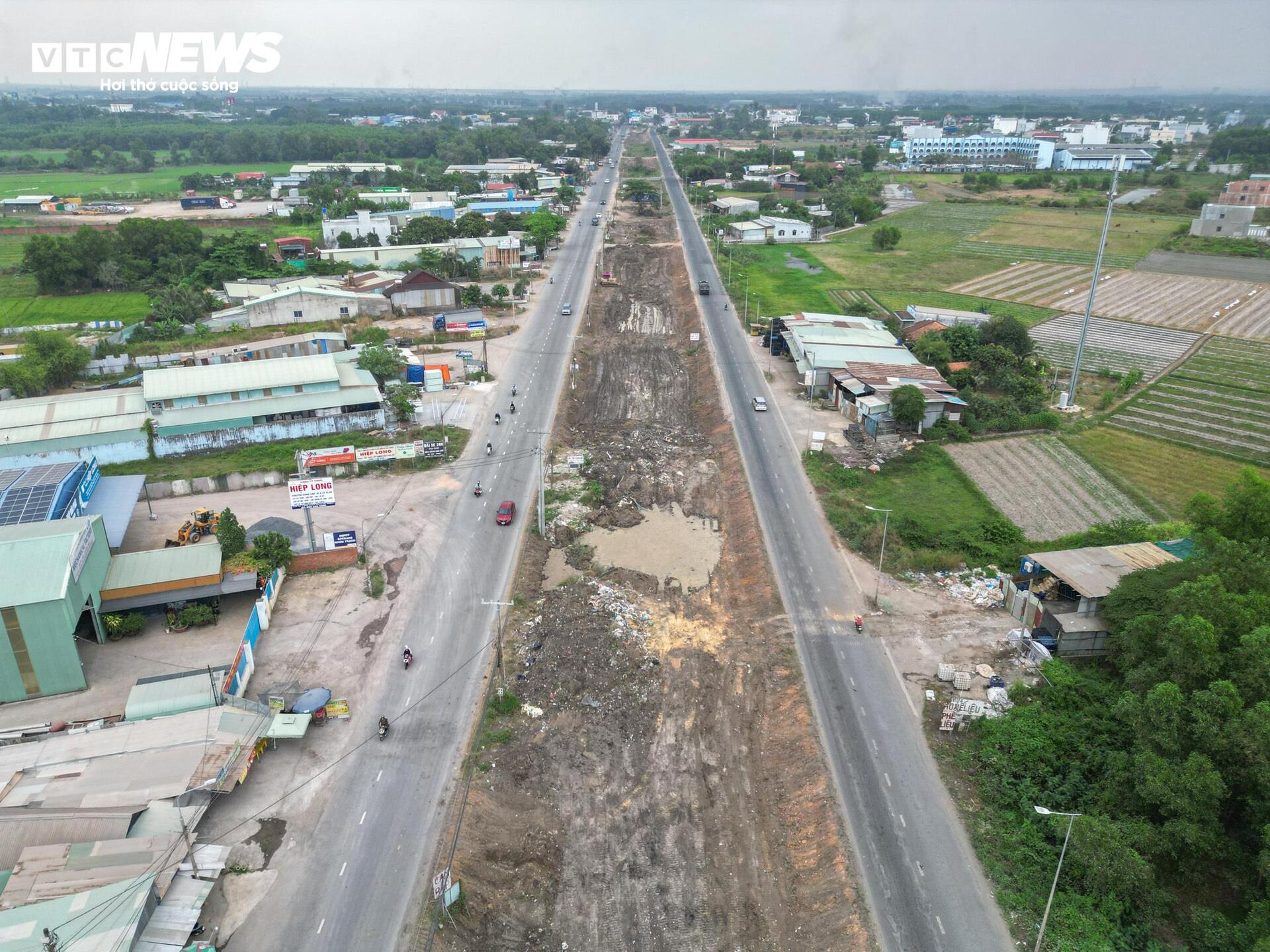 Cận cảnh đường nghìn tỷ liên kết sân bay Long Thành với TP.HCM- Ảnh 2.