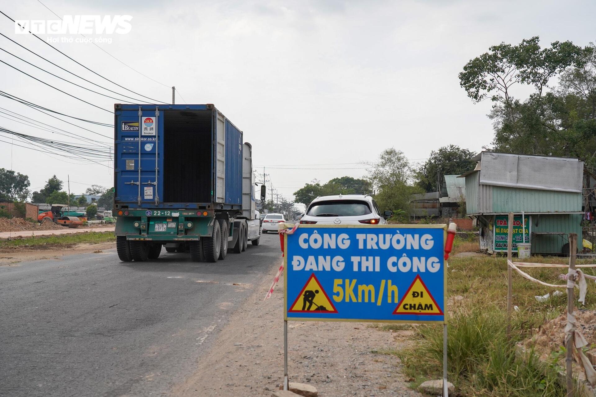 Cận cảnh đường nghìn tỷ liên kết sân bay Long Thành với TP.HCM- Ảnh 5.