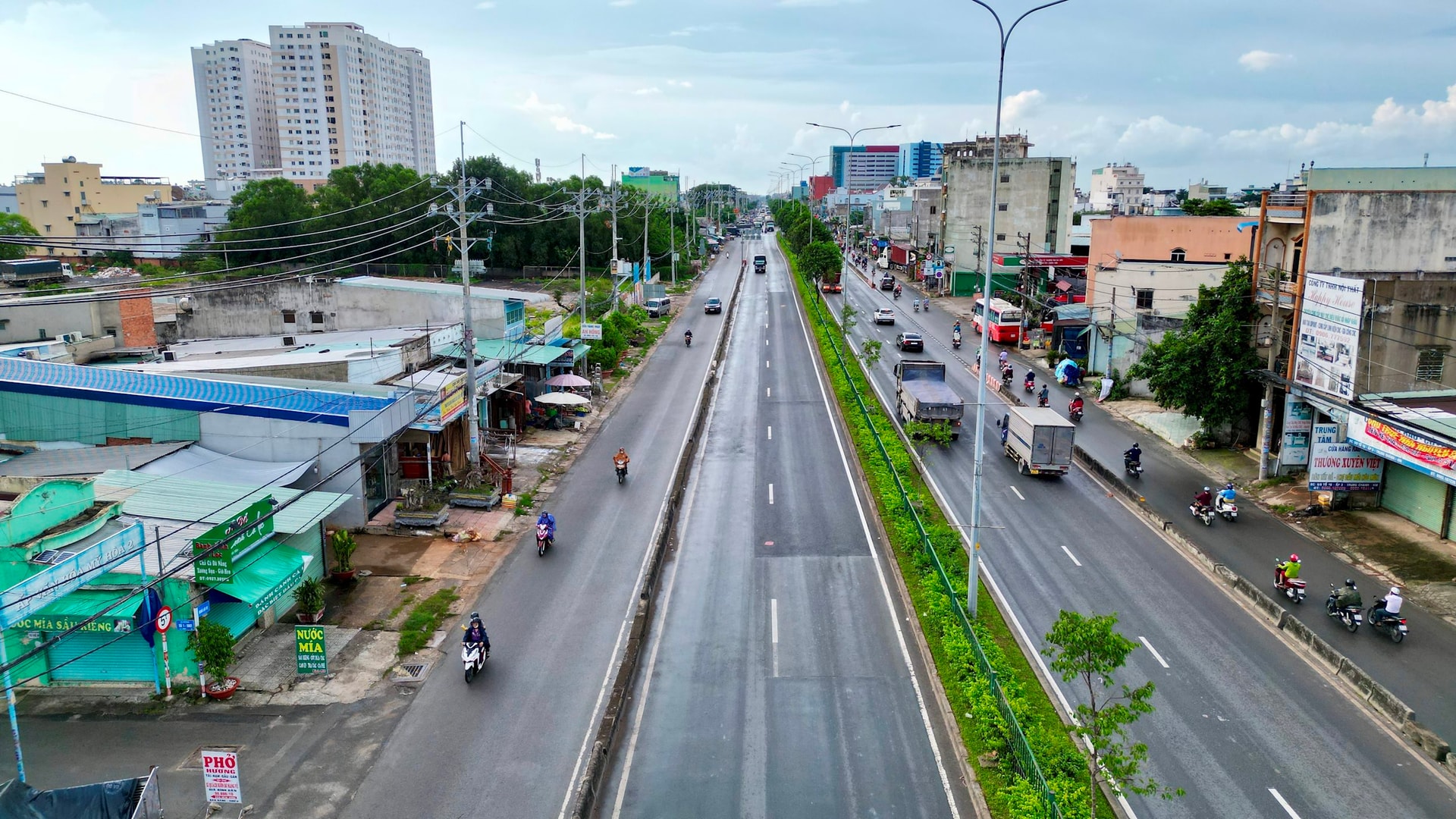 Hai tuyến quốc lộ tại Hóc Môn, Củ Chi, Bình Chánh, quận 12 được mở rộng lên 60m, cửa ngõ phía Tây -Bắc Tp.HCM hết cảnh kẹt xe- Ảnh 1.