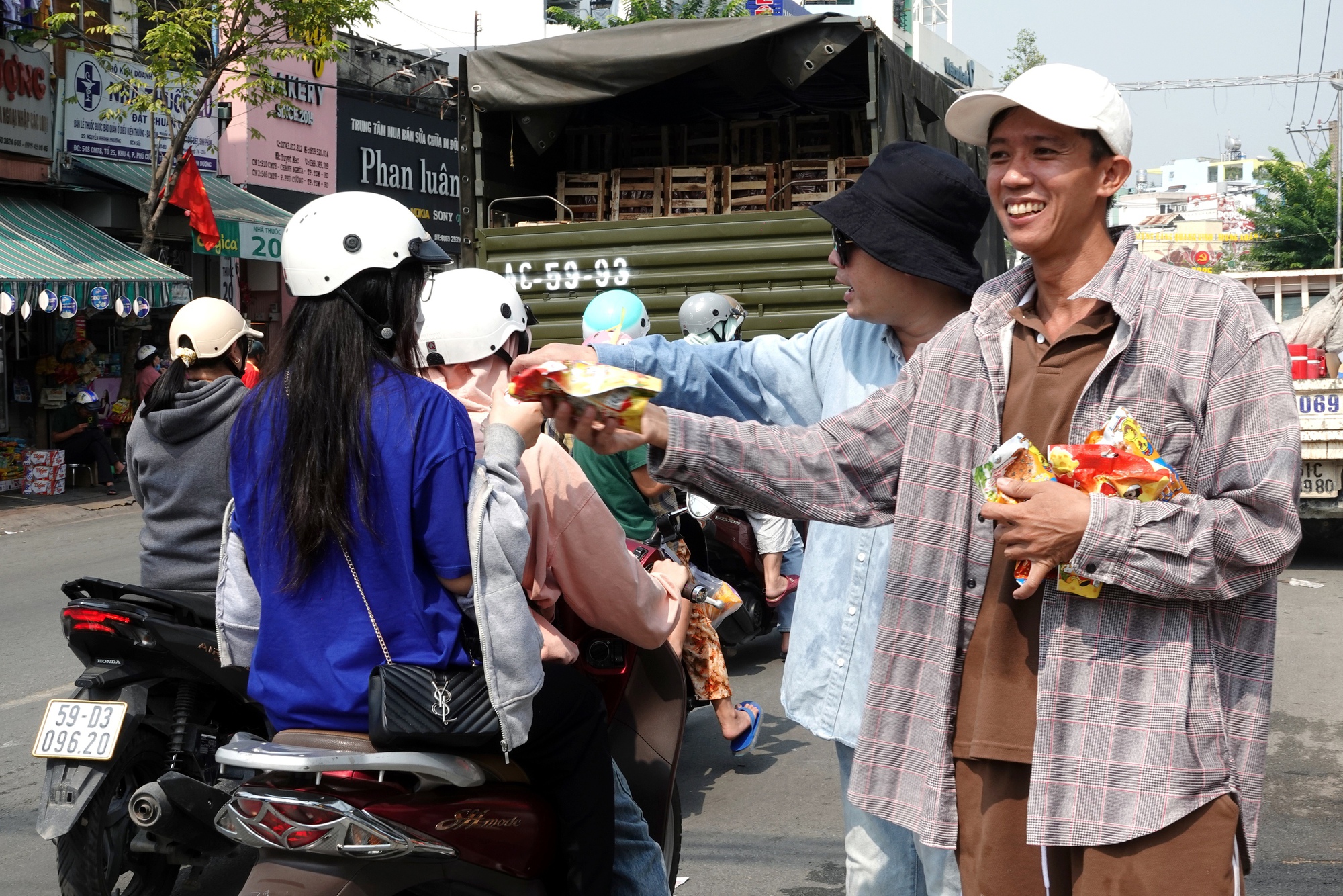 Đặc sản chỉ có ở Bình Dương mỗi dịp Rằm tháng Giêng, du khách 