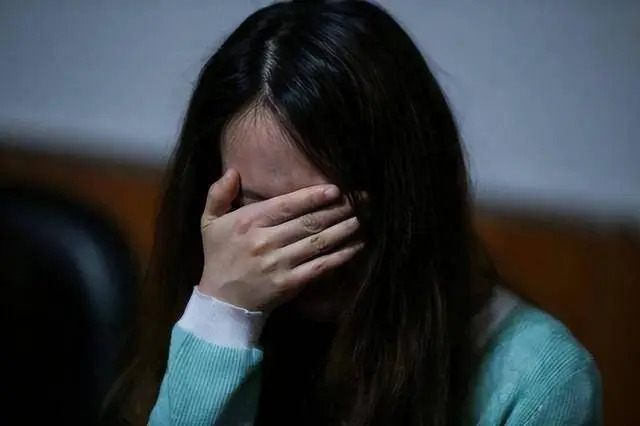 Cha mới qua đời, tôi đến thăm nhà bà nội thì được mời một chiếc đùi gà, ăn xong bà nói: "Lần sau đừng đến nữa"- Ảnh 4. Cha mới qua đời, tôi đến thăm nhà bà nội thì được mời một chiếc đùi gà, ăn xong bà nói: "Lần sau đừng đến nữa"- Ảnh 4.