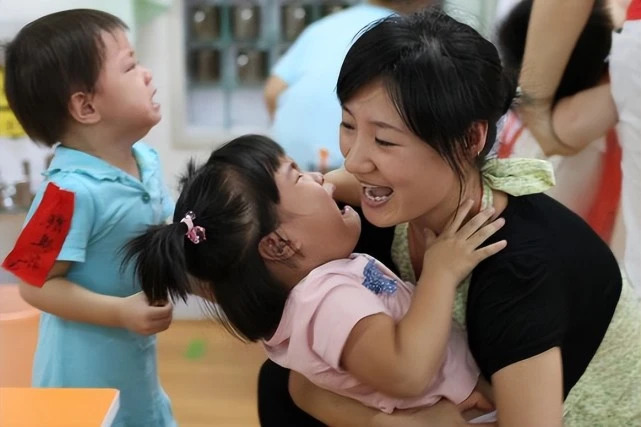 6 câu nói "cực bình thường" ở trẻ nhưng là dấu hiệu EQ cao, nếu cha mẹ không phát hiện ra thì thật vô nghĩa- Ảnh 1. 6 câu nói "cực bình thường" ở trẻ nhưng là dấu hiệu EQ cao, nếu cha mẹ không phát hiện ra thì thật vô nghĩa- Ảnh 1.