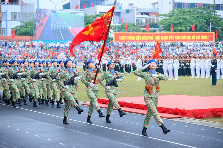 Đề xuất chính sách cho người nghỉ trước tuổi khi tinh gọn bộ máy trong Quân đội- Ảnh 1.