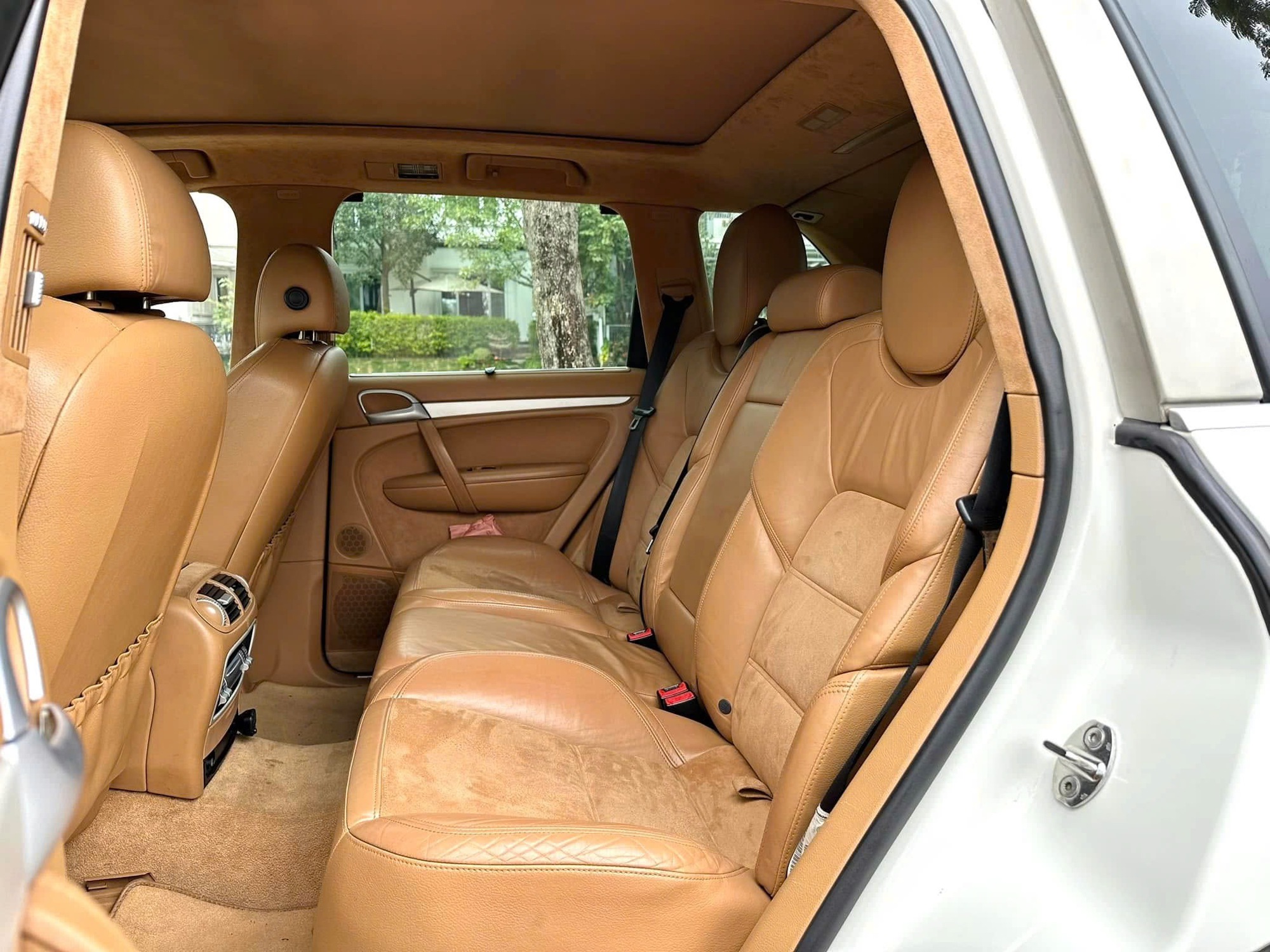 Sắm Porsche Cayenne GTS gần 600 triệu, chủ xe 33 tuổi chia sẻ: 'Mơ ước từ cấp 3, chấp nhận nuôi đắt, bán lỗ để thỏa đam mê'- Ảnh 17.