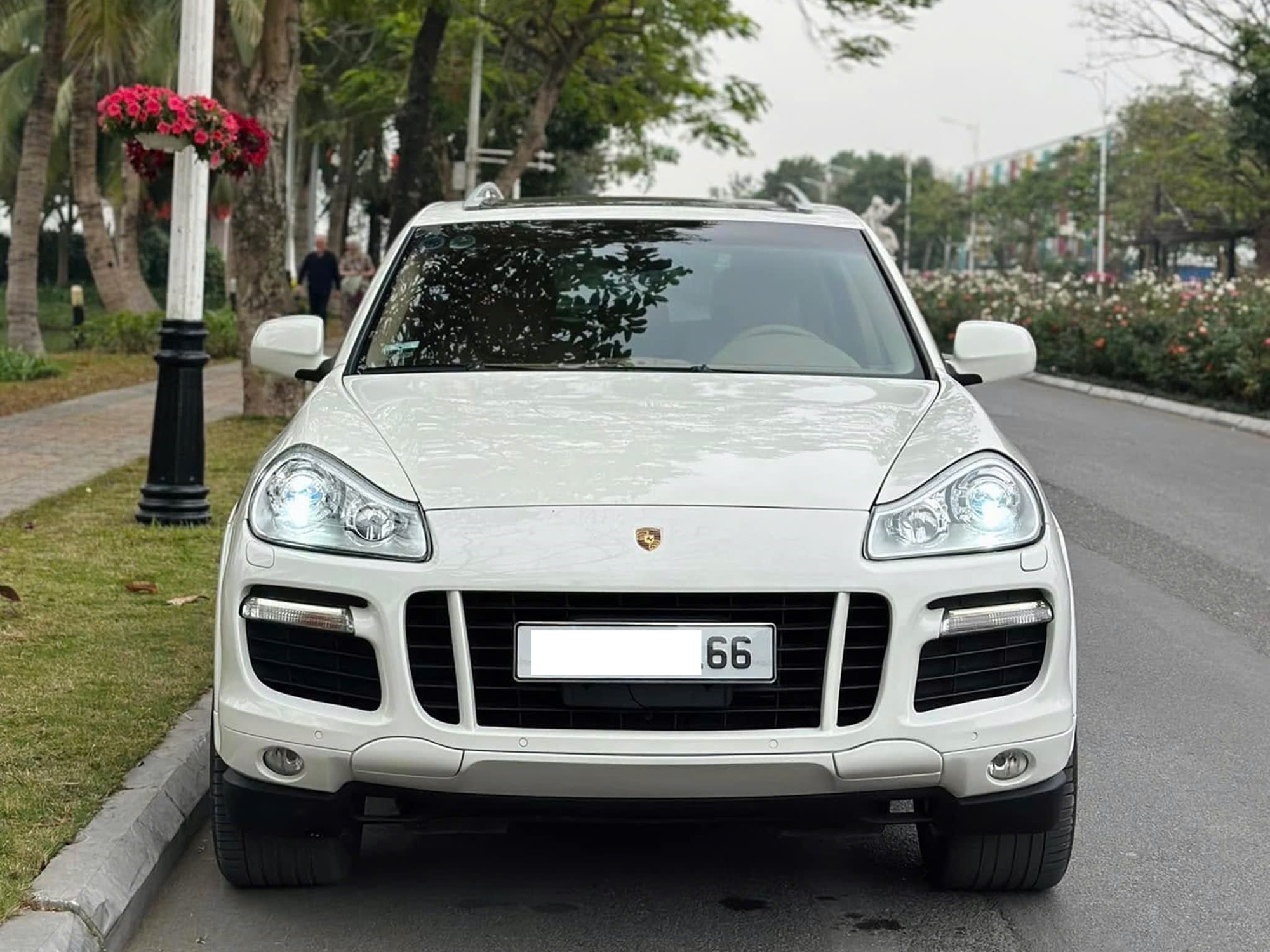 Sắm Porsche Cayenne GTS gần 600 triệu, chủ xe 33 tuổi chia sẻ: 'Mơ ước từ cấp 3, chấp nhận nuôi đắt, bán lỗ để thỏa đam mê'- Ảnh 4.
