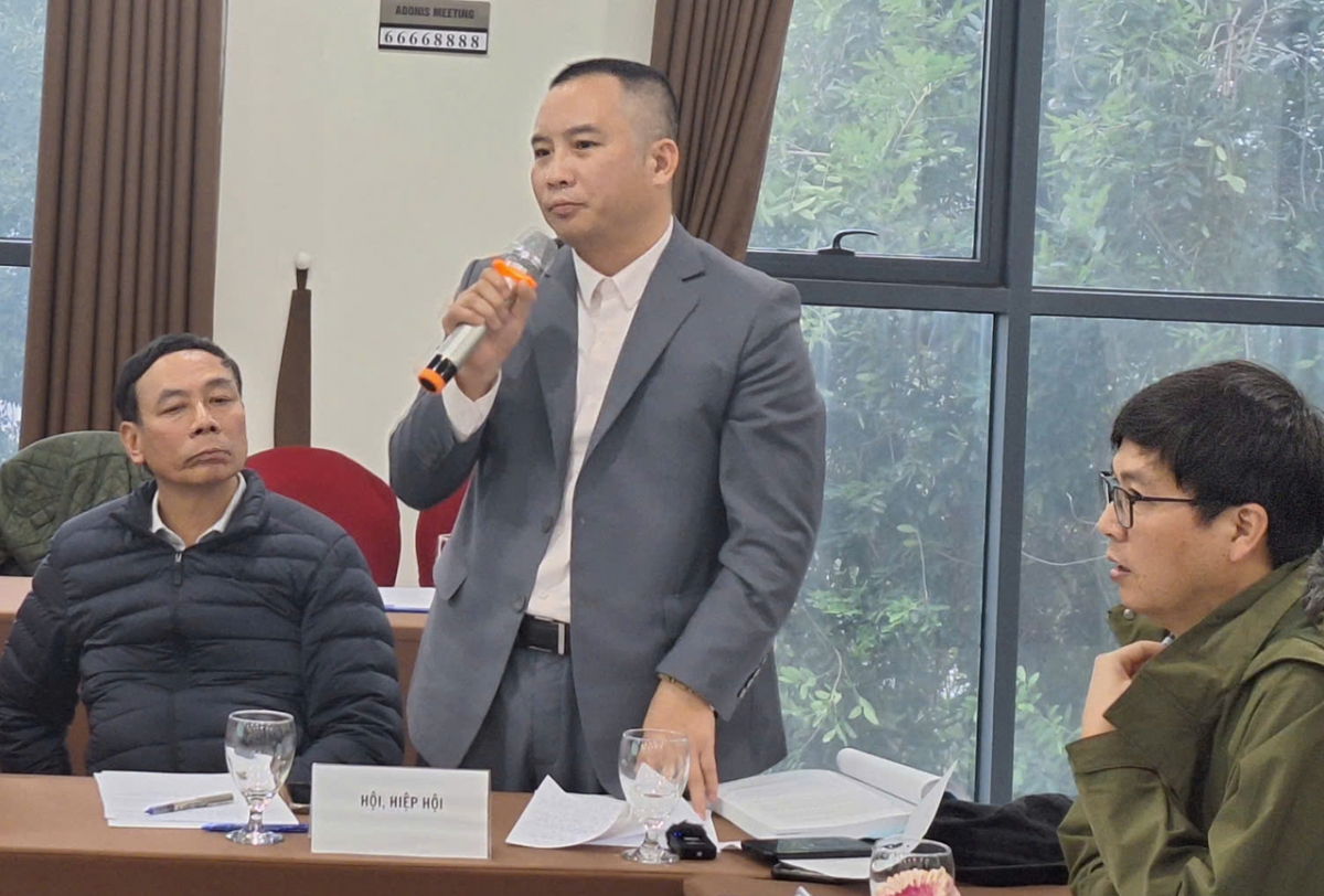 Tách làn để giảm tai nạn cho xe máy, khả thi không?- Ảnh 1.