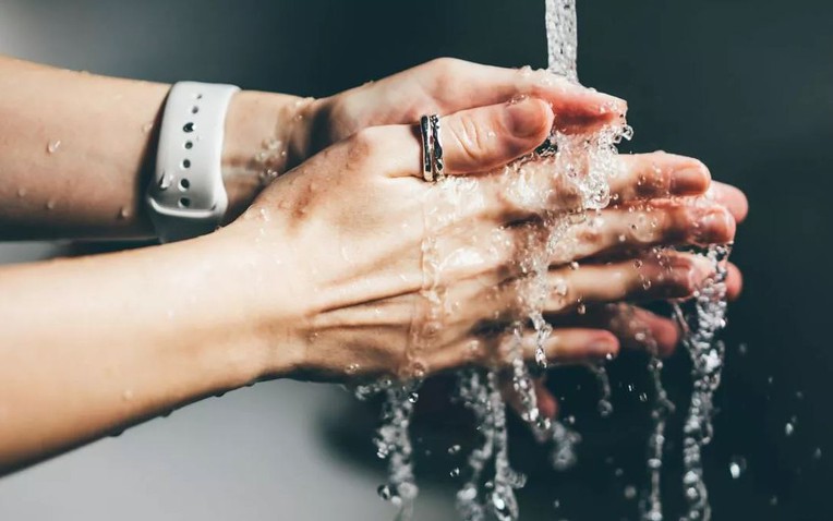 4 dấu hiệu cảnh báo bàn tay của bạn đang chứa "ổ vi khuẩn" nhiều hơn bạn tưởng, dù đã rửa sạch nhưng vẫn chứa mầm bệnh đáng sợ- Ảnh 5. 4 dấu hiệu cảnh báo bàn tay của bạn đang chứa "ổ vi khuẩn" nhiều hơn bạn tưởng, dù đã rửa sạch nhưng vẫn chứa mầm bệnh đáng sợ- Ảnh 5.