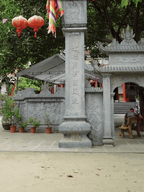 Hàng vạn người đổ về suối cá thần ở Thanh Hóa đầu năm mới bởi sức hút từ những câu chuyện huyền bí- Ảnh 11.