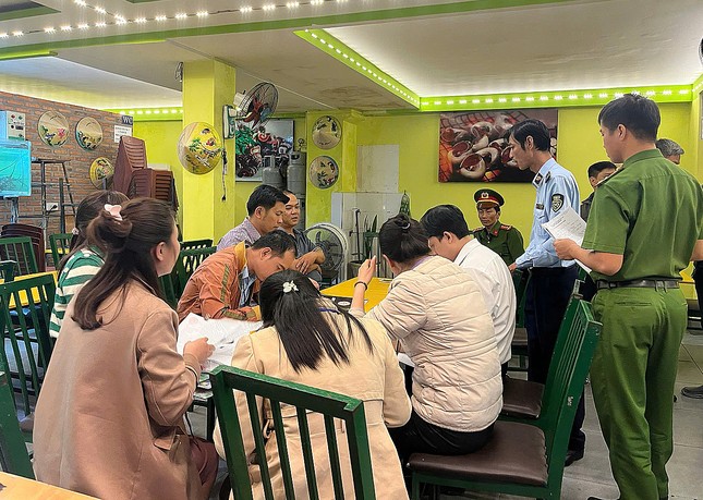 'Chặt chém' du lịch Nha Trang: 'Con sâu làm rầu nồi canh'- Ảnh 1. 'Chặt chém' du lịch Nha Trang: 'Con sâu làm rầu nồi canh'- Ảnh 1.