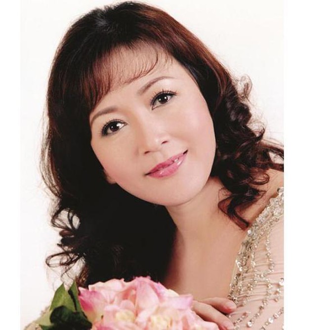 Nét duyên mặn mà của Nguyên Phó Giám đốc Nhà hát Kịch Hà Nội, nghỉ hưu vẫn miệt mài đi dạy- Ảnh 8. Nét duyên mặn mà của Nguyên Phó Giám đốc Nhà hát Kịch Hà Nội, nghỉ hưu vẫn miệt mài đi dạy- Ảnh 8.