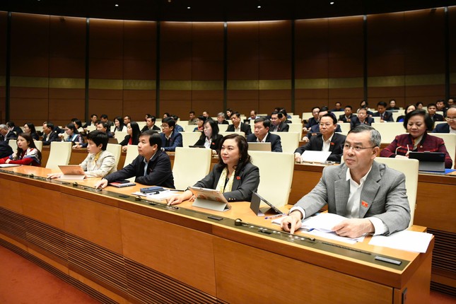 Bị xử lý kỷ luật, đại biểu Quốc hội có thể xin thôi làm nhiệm vụ- Ảnh 1. Bị xử lý kỷ luật, đại biểu Quốc hội có thể xin thôi làm nhiệm vụ- Ảnh 1.