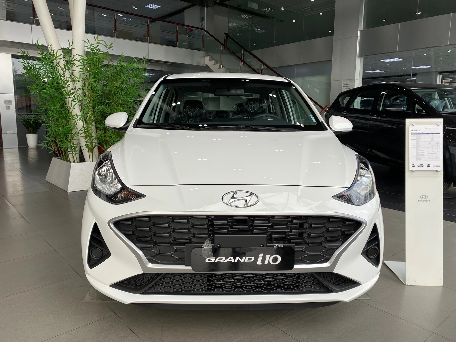 Hyundai Grand i10 AT sedan giảm tới 60 triệu tại đại lý, giá thực tế chỉ còn 395 triệu, 'mềm' hơn Wigo, Morning tương đương- Ảnh 3.