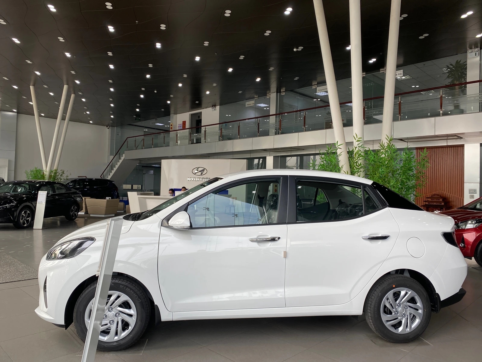 Hyundai Grand i10 AT sedan giảm tới 60 triệu tại đại lý, giá thực tế chỉ còn 395 triệu, 'mềm' hơn Wigo, Morning tương đương- Ảnh 4.