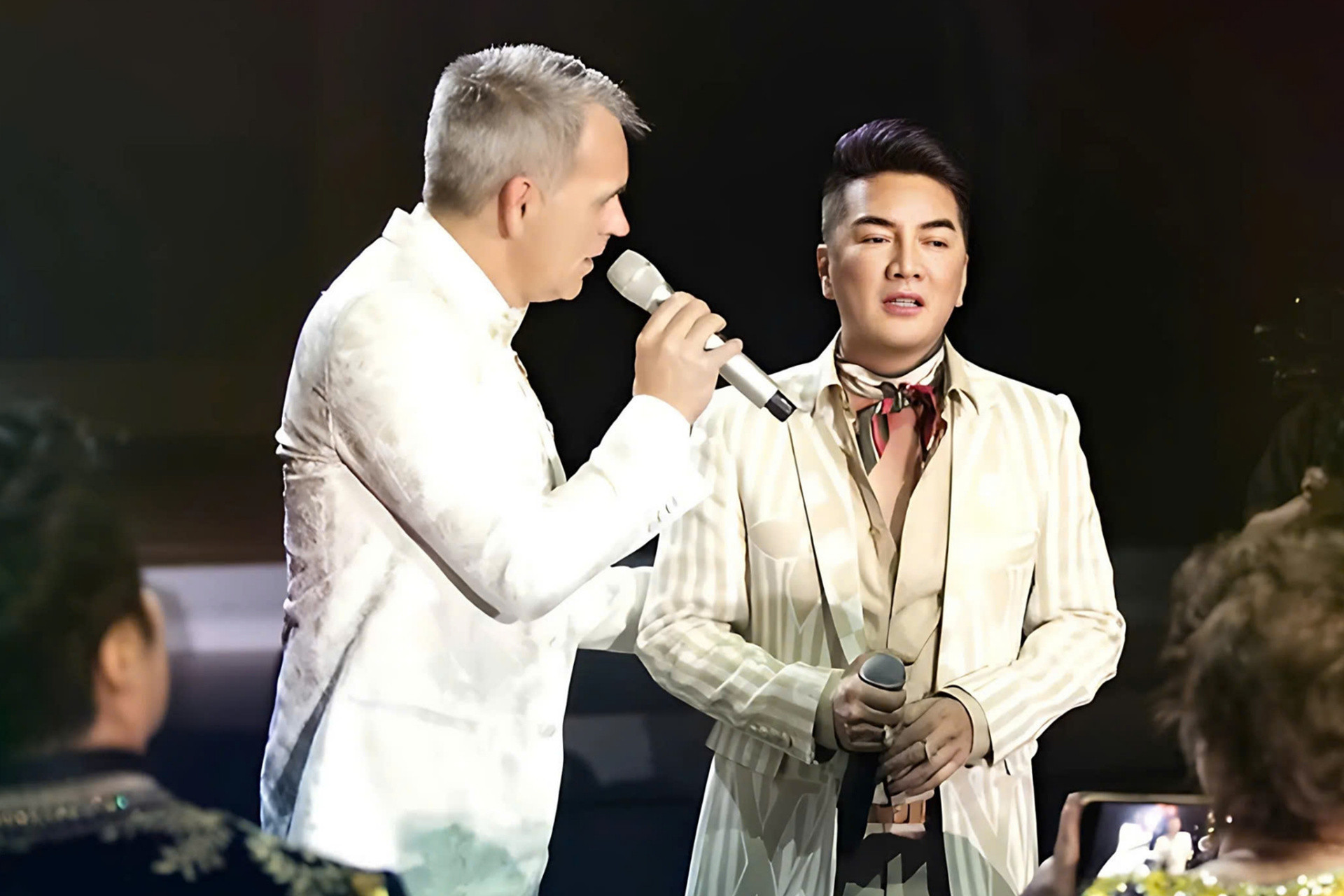 Thông tin mới về vụ kiện giữa Đàm Vĩnh Hưng và tỉ phú Mỹ- Ảnh 1. Thông tin mới về vụ kiện giữa Đàm Vĩnh Hưng và tỉ phú Mỹ- Ảnh 1.