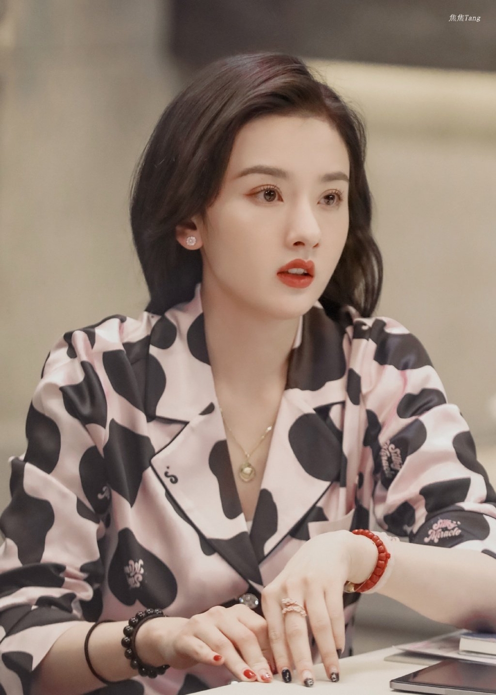 "Mỹ nữ sa ngã" đi trượt tuyết khiến ai cũng tiếc, showbiz không nên thiếu vắng nhan sắc này- Ảnh 8. "Mỹ nữ sa ngã" đi trượt tuyết khiến ai cũng tiếc, showbiz không nên thiếu vắng nhan sắc này- Ảnh 8.