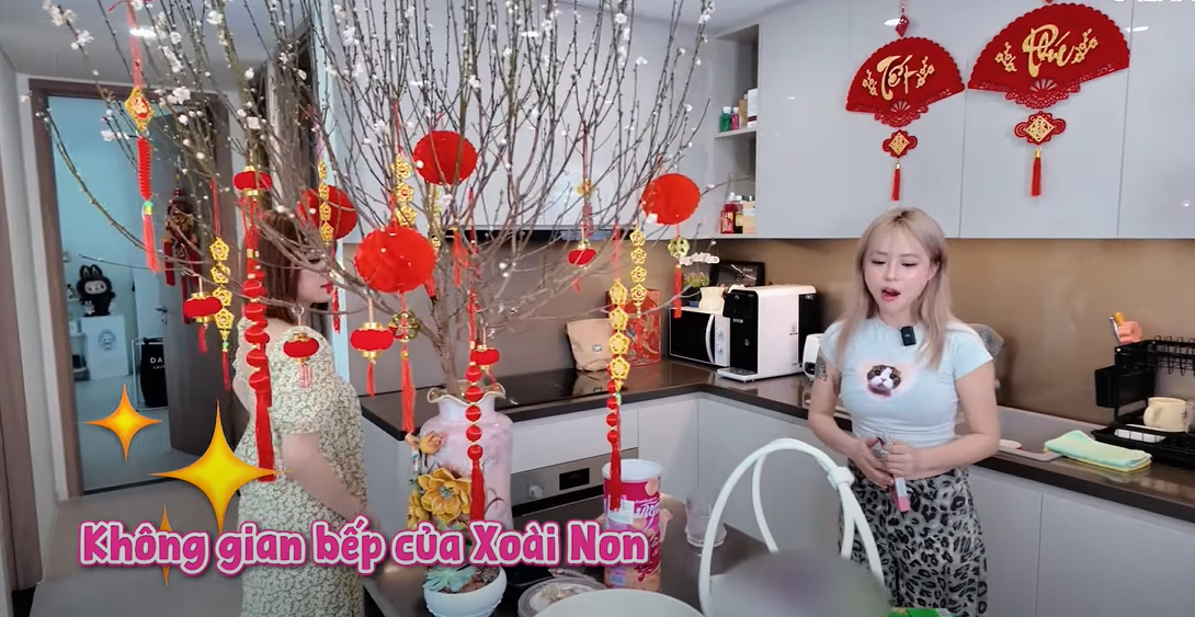 Xoài Non tự mua nhà sau ly hôn Xemesis, MisThy vừa bước vào phòng ngủ thì lộ ra nhiều bí mật “động trời”- Ảnh 5. Xoài Non tự mua nhà sau ly hôn Xemesis, MisThy vừa bước vào phòng ngủ thì lộ ra nhiều bí mật “động trời”- Ảnh 5.