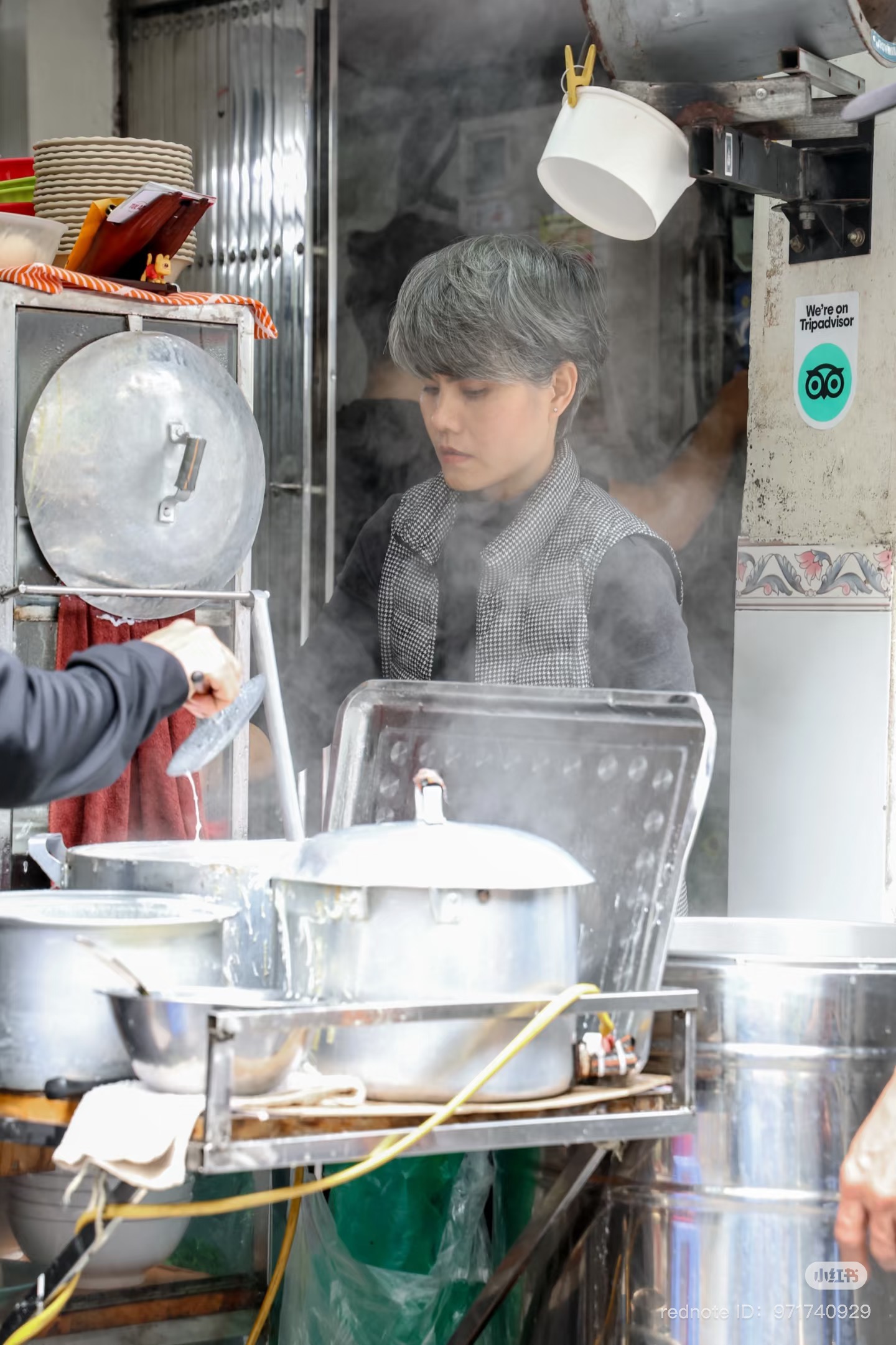 Du khách Trung Quốc bất ngờ phát hiện "Vương Phi bán phở ở Hà Nội", hoá ra cũng là người rất nổi tiếng tại Việt Nam- Ảnh 3. Du khách Trung Quốc bất ngờ phát hiện "Vương Phi bán phở ở Hà Nội", hoá ra cũng là người rất nổi tiếng tại Việt Nam- Ảnh 3.