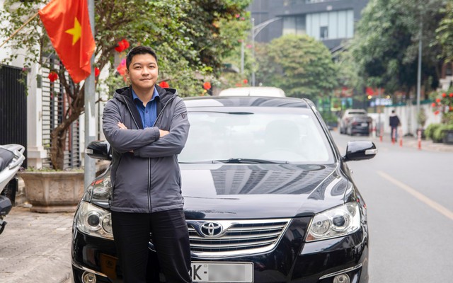 Dùng Toyota Camry 17 năm, 9X chia sẻ: ‘Sẽ dùng tới khi hỏng thì thôi nhưng không biết bao giờ mới hỏng!’- Ảnh 1. Dùng Toyota Camry 17 năm, 9X chia sẻ: ‘Sẽ dùng tới khi hỏng thì thôi nhưng không biết bao giờ mới hỏng!’- Ảnh 1.