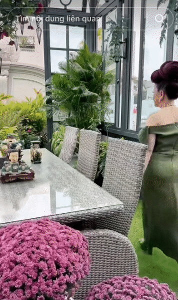 Phú bà kim cương quận 3 với kiểu tóc Phú bà kim cương quận 3 với kiểu tóc