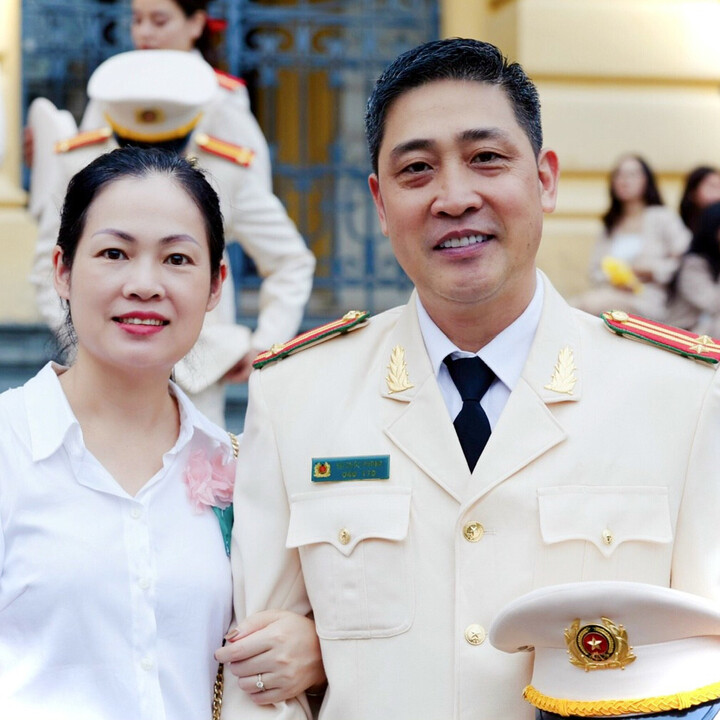 Hồ Phong: Từ 'ông trùm' khét tiếng màn ảnh đến sĩ quan công an đời thực- Ảnh 2.