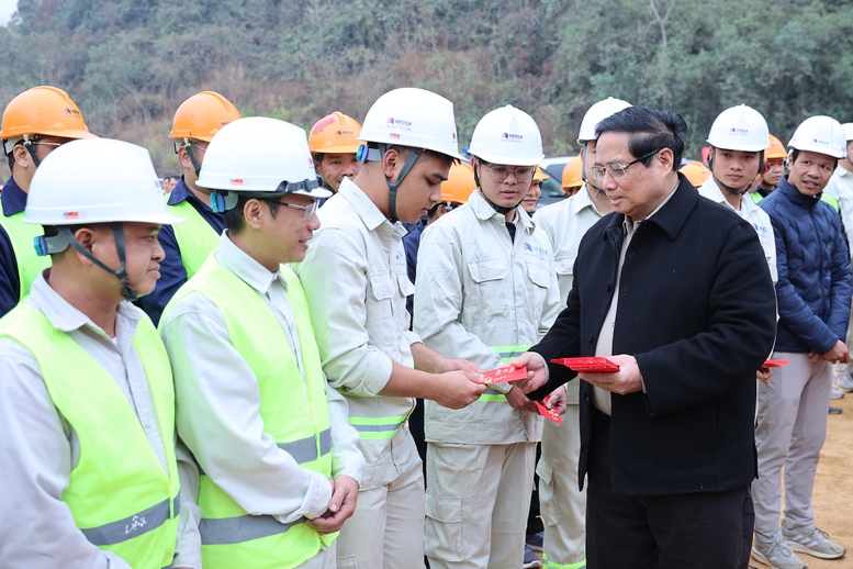 Thủ tướng thị sát dự án cao tốc Đồng Đăng (Lạng Sơn) - Trà Lĩnh (Cao Bằng)- Ảnh 2.