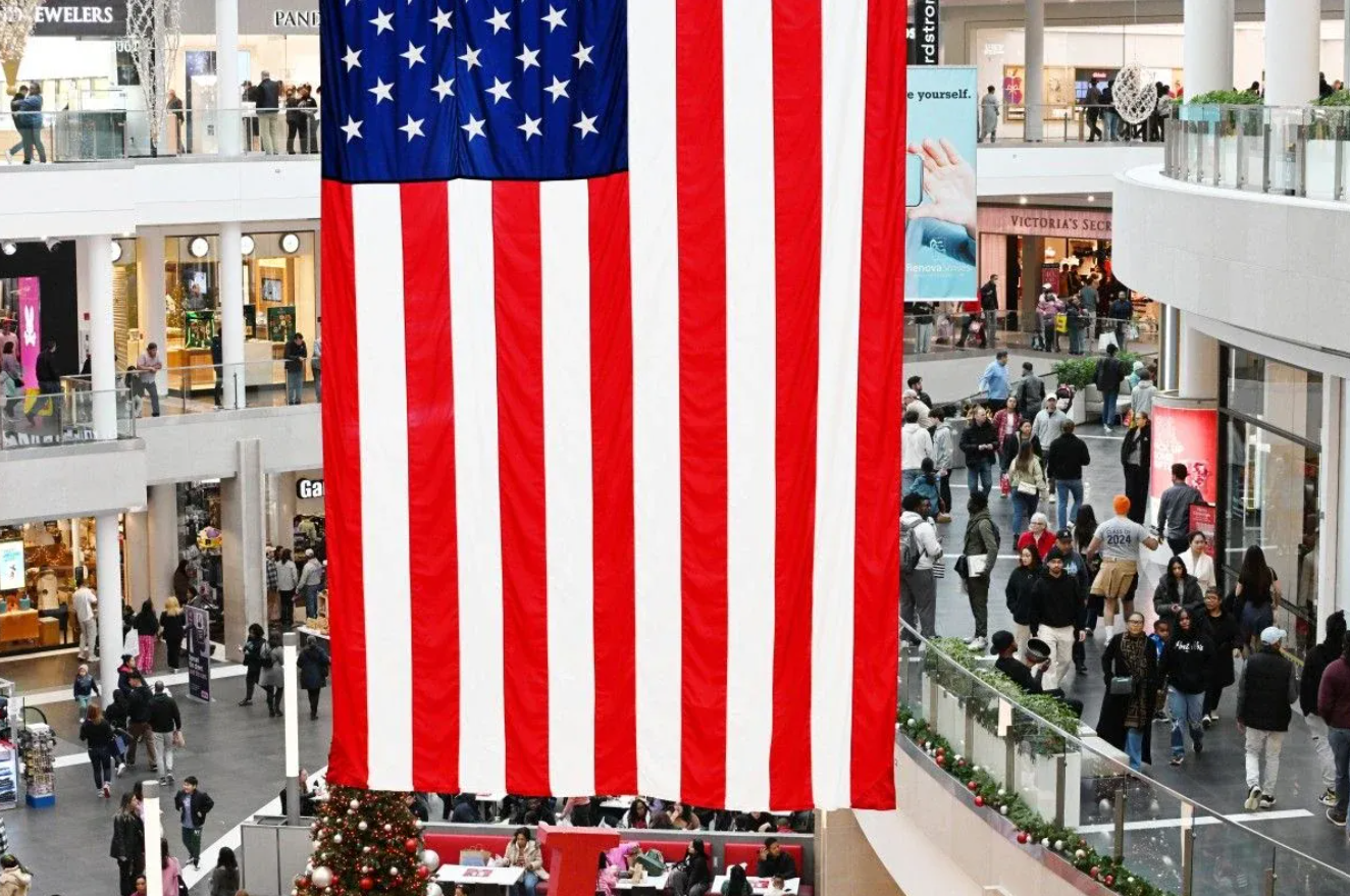 Ông Trump chính thức "giáng đòn" thuế quan vào Trung Quốc, Canada, Mexico: Nguy cơ bùng nổ thương chiến- Ảnh 2.