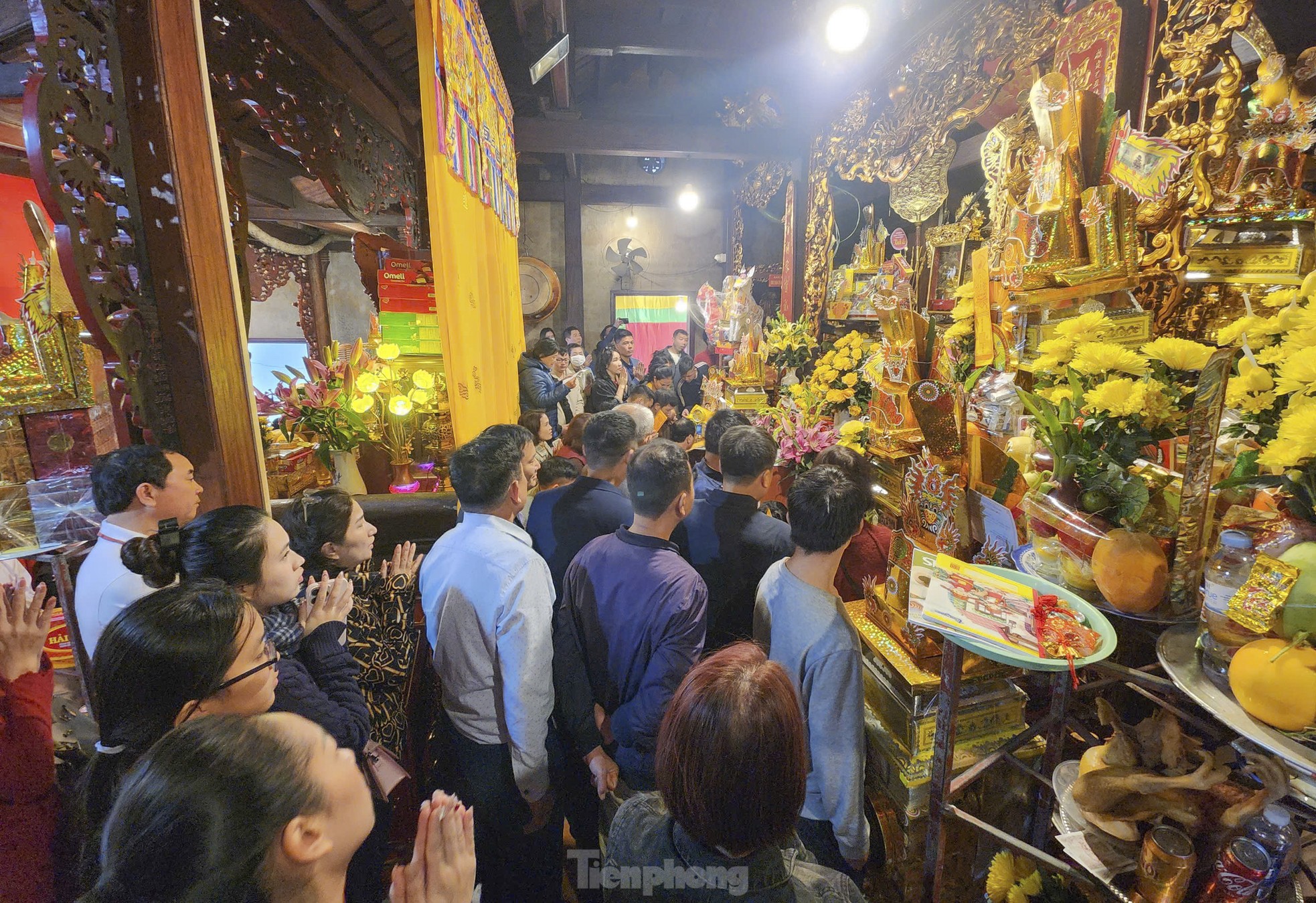 Ngày đầu năm về ngôi đền nộp hơn 25 tỷ đồng tiền công đức- Ảnh 7.