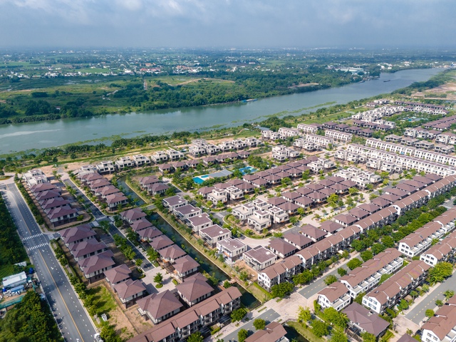 Bất động sản năm 2025 đứng trước nhiều cơ hội lớn- Ảnh 2.