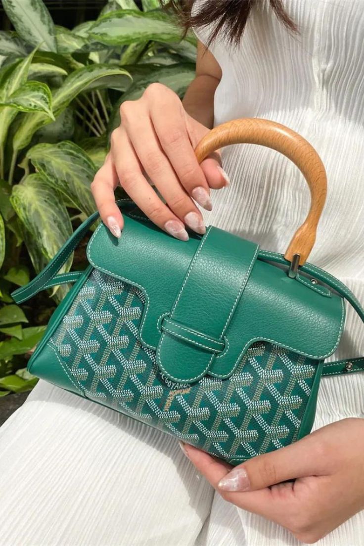 Chiếc túi có lịch sử trước cả Louis Vuitton, vì sao chọn cách 