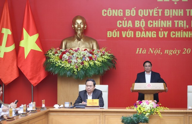 Lập các đoàn kiểm tra đối với Đảng ủy Chính phủ và Quốc hội- Ảnh 1. Lập các đoàn kiểm tra đối với Đảng ủy Chính phủ và Quốc hội- Ảnh 1.